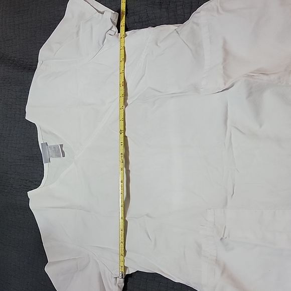 SB brand L white scrub top Large - Picture 4 of 5